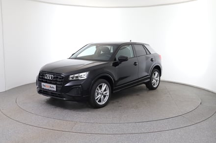 Audi Q2 30 TFSI admired