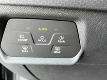 SEAT Leon Style Edition 1.5 TSI 115 PS in Nacht-Schwarz Metallic