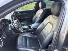 Porsche Cayenne E-Hybrid Coupé in quarzitgraumetallic