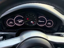 Porsche Cayenne E-Hybrid Coupé in quarzitgraumetallic