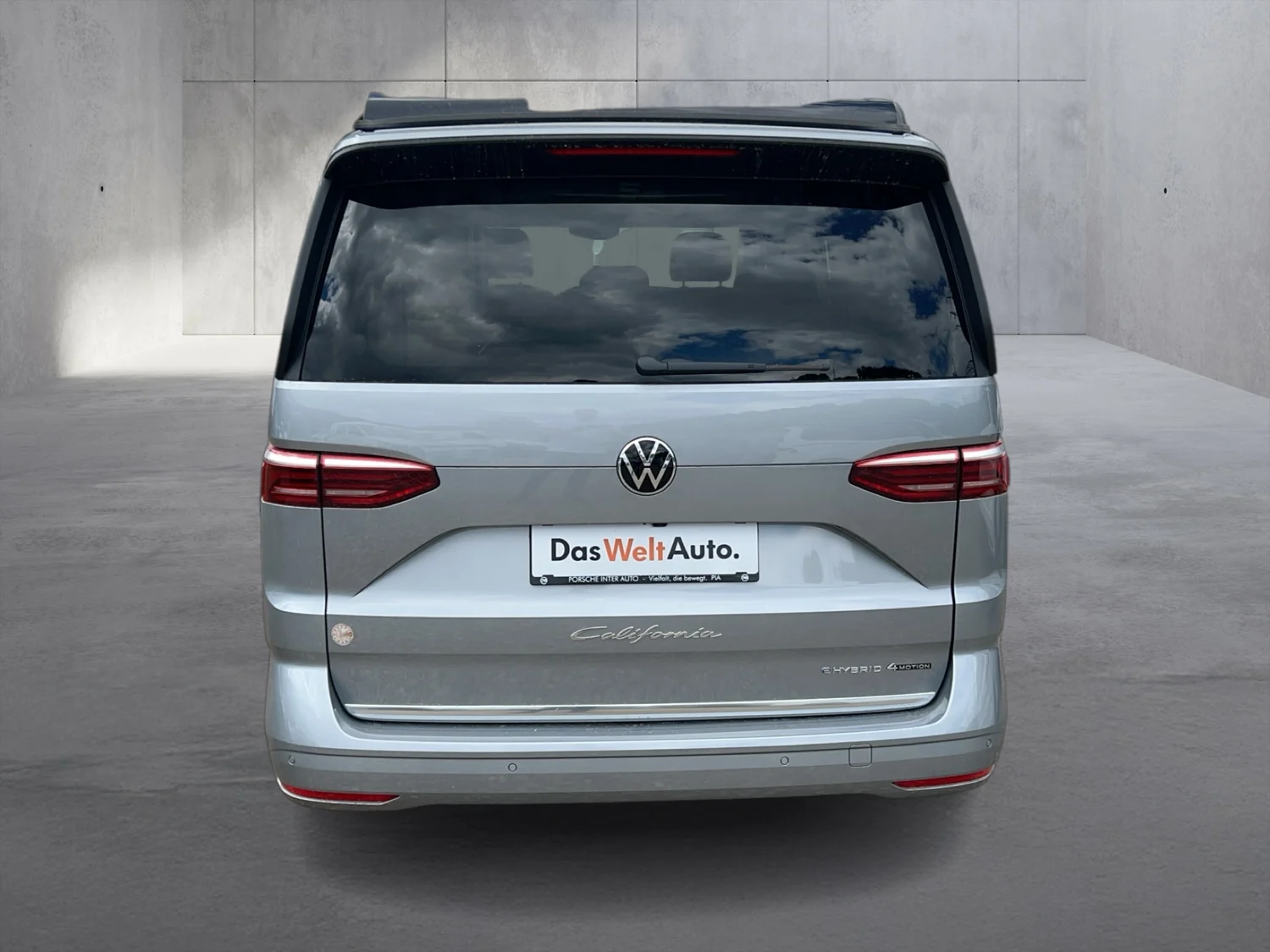 Bild eines VW California Ocean eHybrid 180 kW 4M