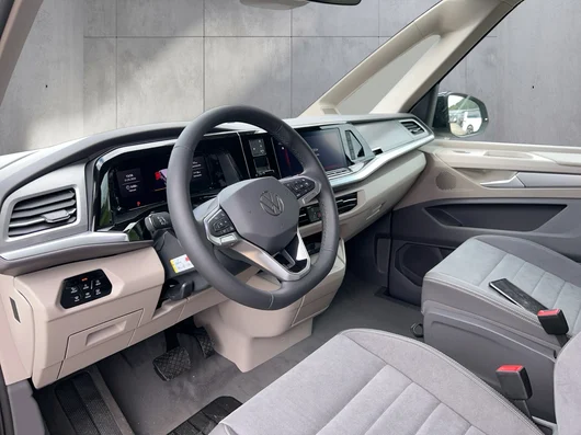 Bild eines VW California Ocean eHybrid 180 kW 4M
