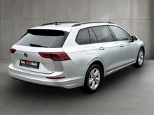 VW Golf Variant Life mHeV DSG in Reflexsilber Metallic