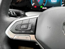 VW Golf Variant Life mHeV DSG in Reflexsilber Metallic