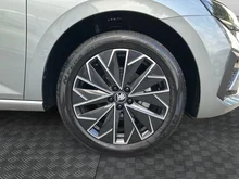 Škoda Scala Selection TSI in Smokey Diamond-Silber Metallic
