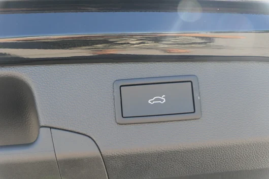 Bild eines VW Passat Variant R-Line TDI DSG