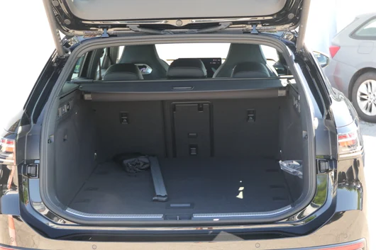 Bild eines VW Passat Variant R-Line TDI DSG