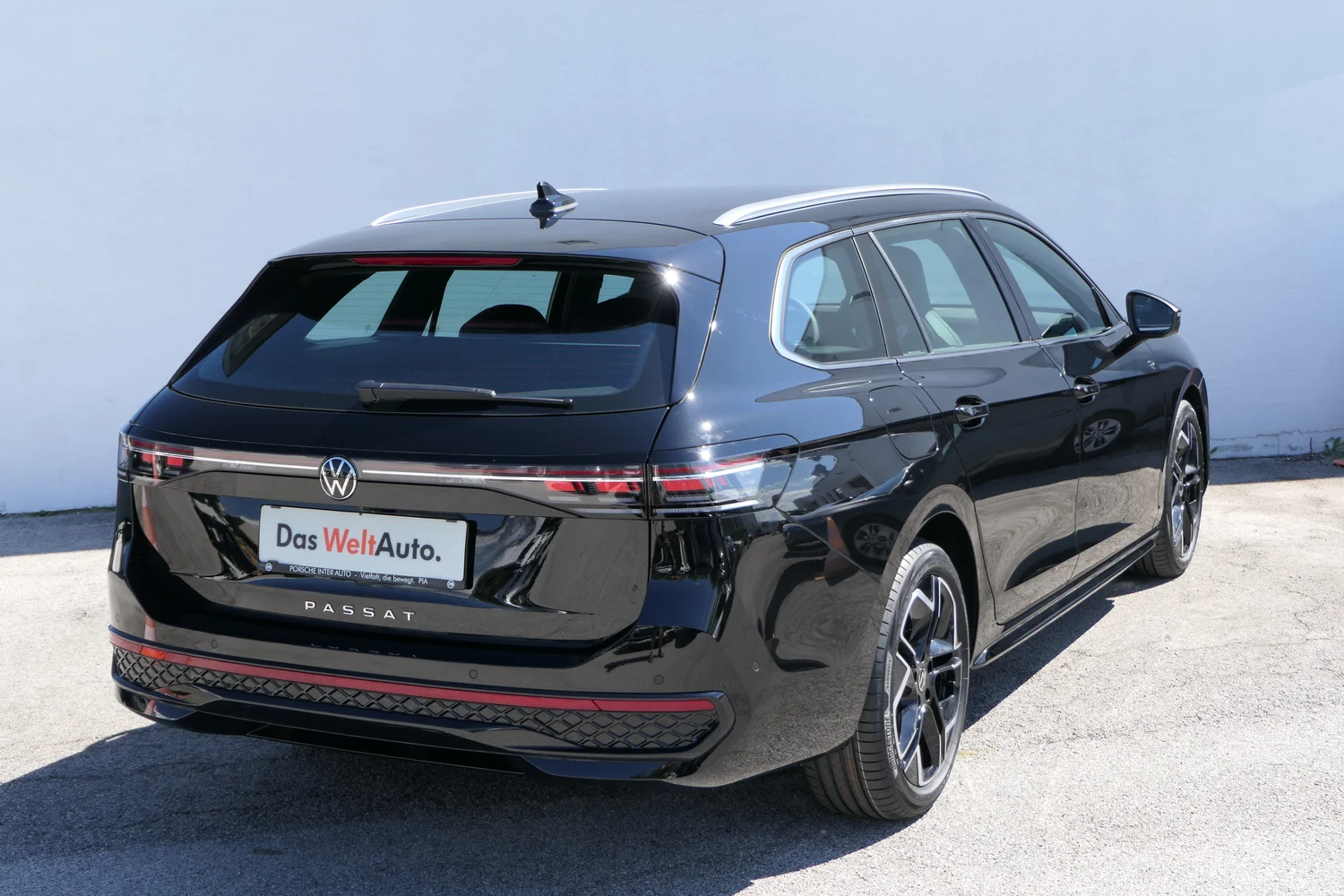 Bild eines VW Passat Variant R-Line TDI DSG