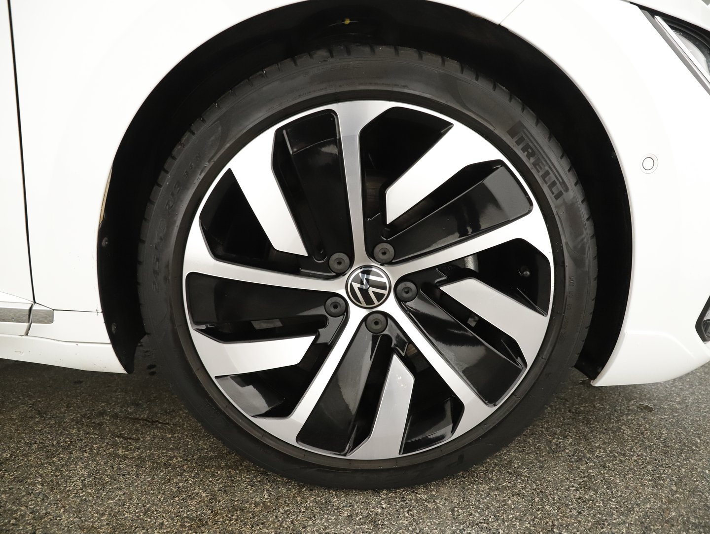 VW Arteon SB R-Line TDI DSG | Bild 4 von 25