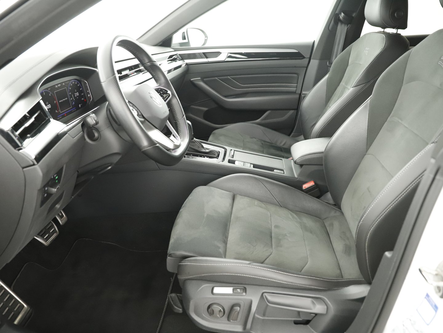 VW Arteon SB R-Line TDI DSG | Bild 9 von 25