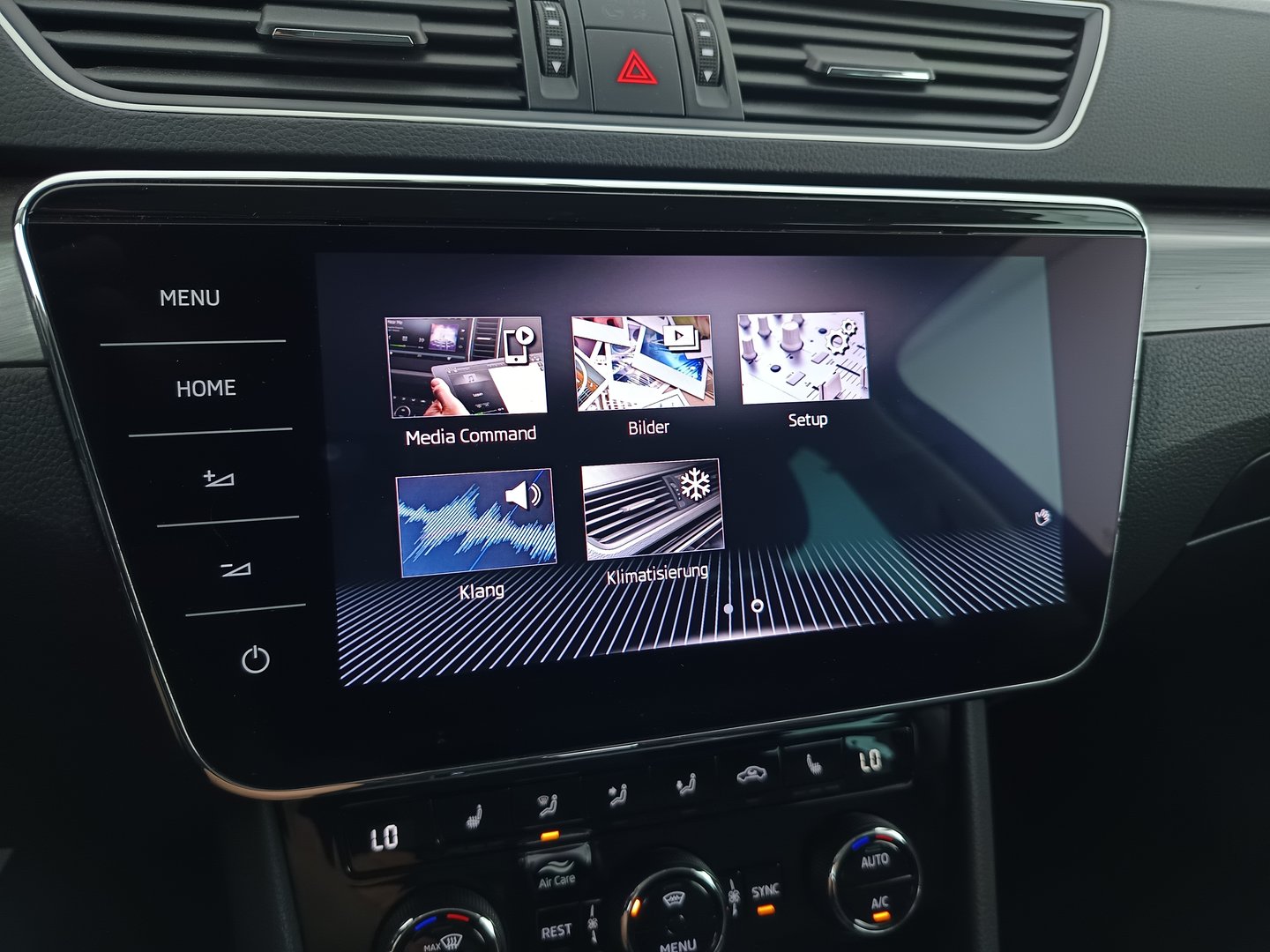 Škoda SUPERB Combi Style TDI DSG | Bild 22 von 40