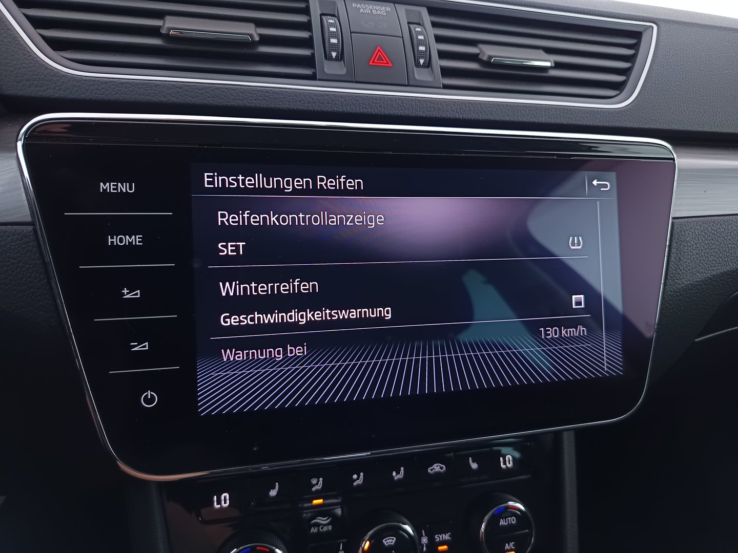 Škoda SUPERB Combi Style TDI DSG | Bild 31 von 40