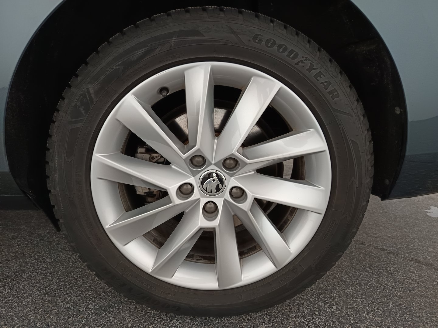 Škoda SUPERB Combi Style TDI DSG | Bild 9 von 40