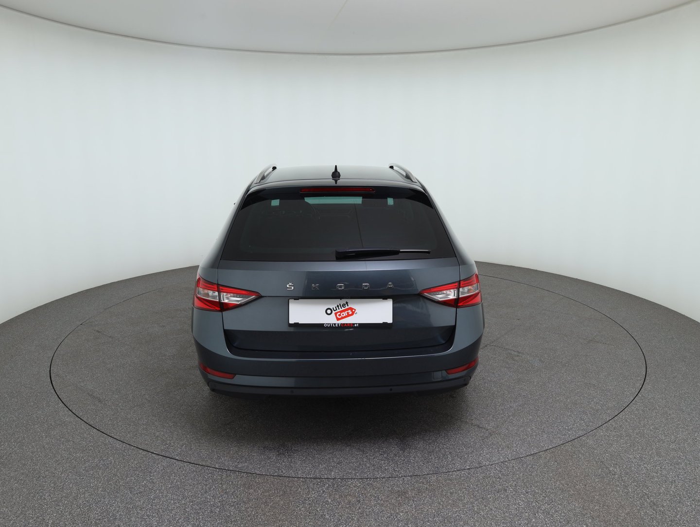 Škoda SUPERB Combi Style TDI DSG | Bild 6 von 40