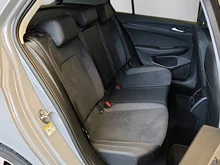 VW Golf Rabbit mHEV DSG in Mondsteingrau