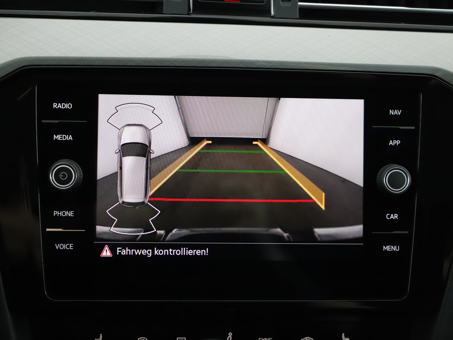 VW Passat GTE Variant | Bild 21 von 30