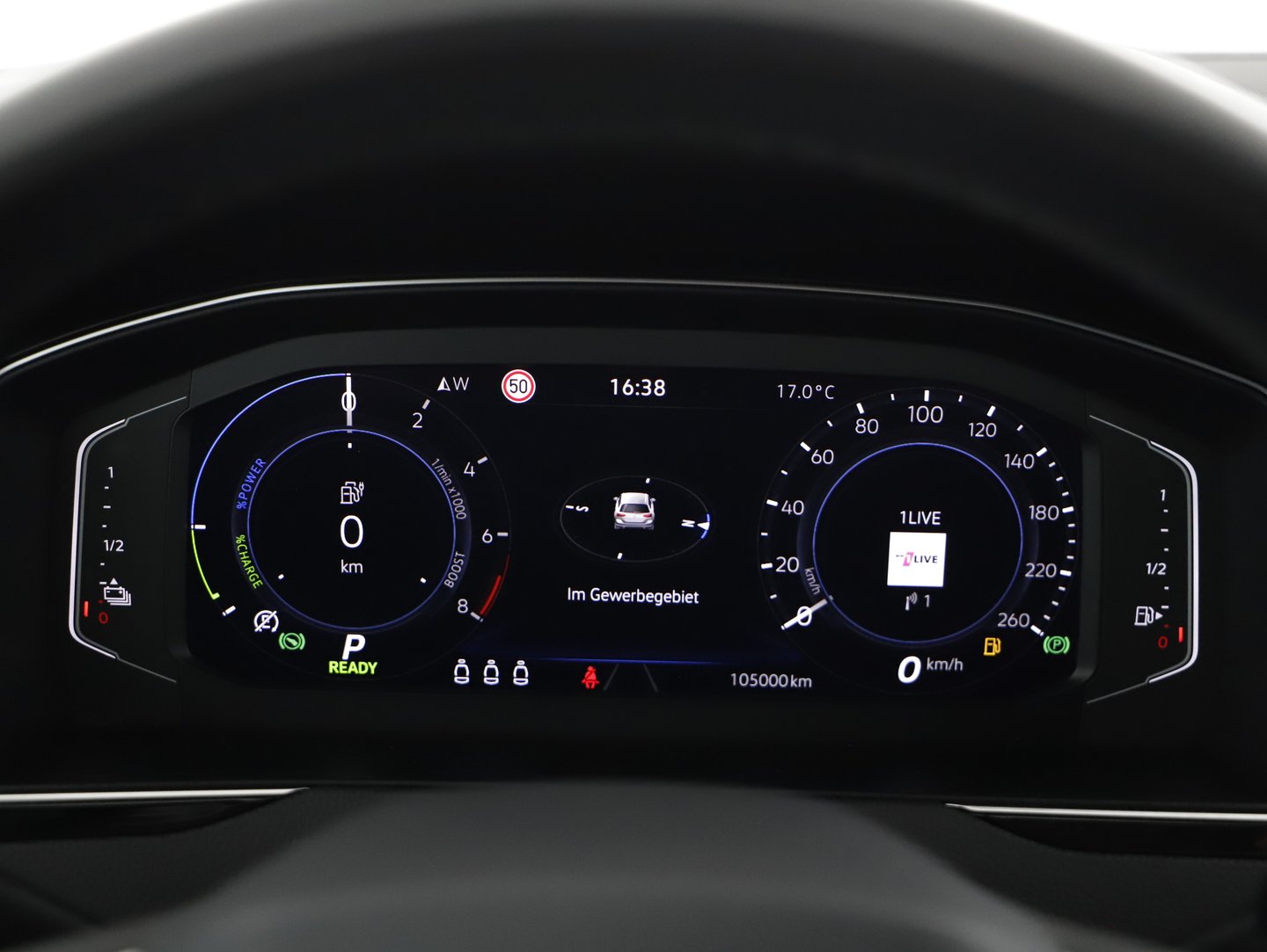 VW Passat GTE Variant | Bild 15 von 30