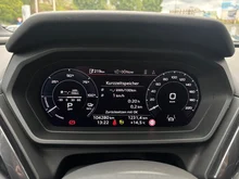 Audi Q4 e-tron 40 e-tron in Mythosschwarz metallic