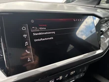 Audi Q4 e-tron 40 e-tron in Mythosschwarz metallic