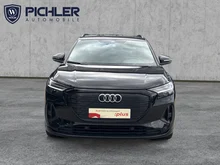 Audi Q4 e-tron 40 e-tron in Mythosschwarz metallic