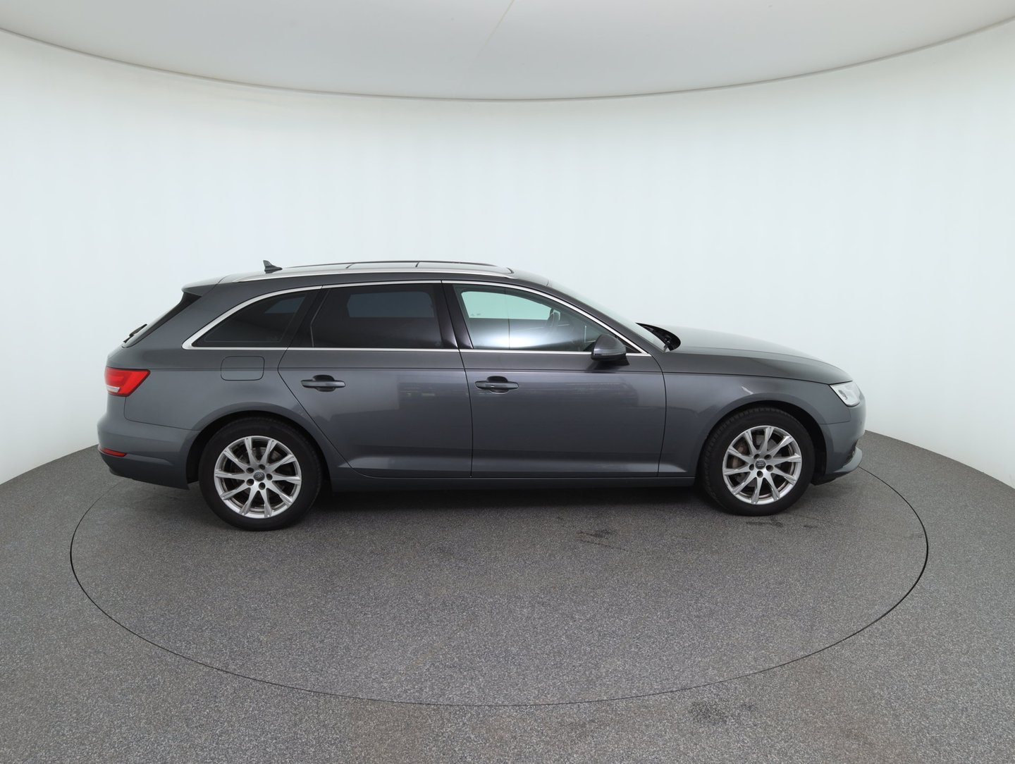 Audi A4 Avant 2.0 TDI | Bild 4 von 24