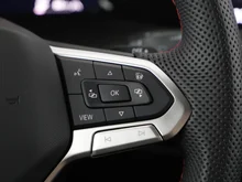 VW Golf GTI Clubsport DSG in KINGS RED METALLIC