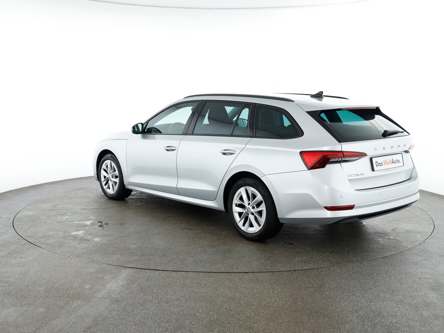 Škoda OCTAVIA Combi Ambition TDI | Bild 2 von 13
