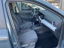 SEAT Arona Reference 1.0 TSI in Fjord-Blau