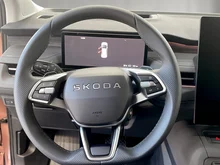 Škoda Peaq Selection 90x in Rosewood-Beige Metallic
