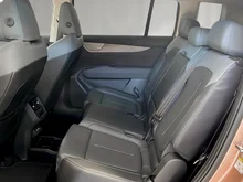 Škoda Peaq Selection 90x in Rosewood-Beige Metallic
