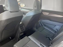 Škoda Peaq Selection 90x in Rosewood-Beige Metallic