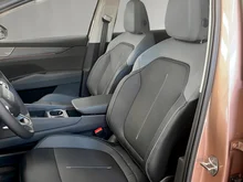 Škoda Peaq Selection 90x in Rosewood-Beige Metallic