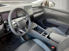 Škoda Peaq Selection 90x in Rosewood-Beige Metallic
