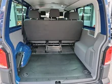 VW Transporter Kombi LR TDI 4MOTION in Deepocean