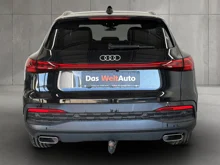 Audi Q5 SUV TFSI 150 kW in MYTHOSSCHWARZ METALLIC
