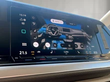 VW Multivan Edition eHybrid 180 kW 4MOTION in Candyweiß/Dach Deepblack