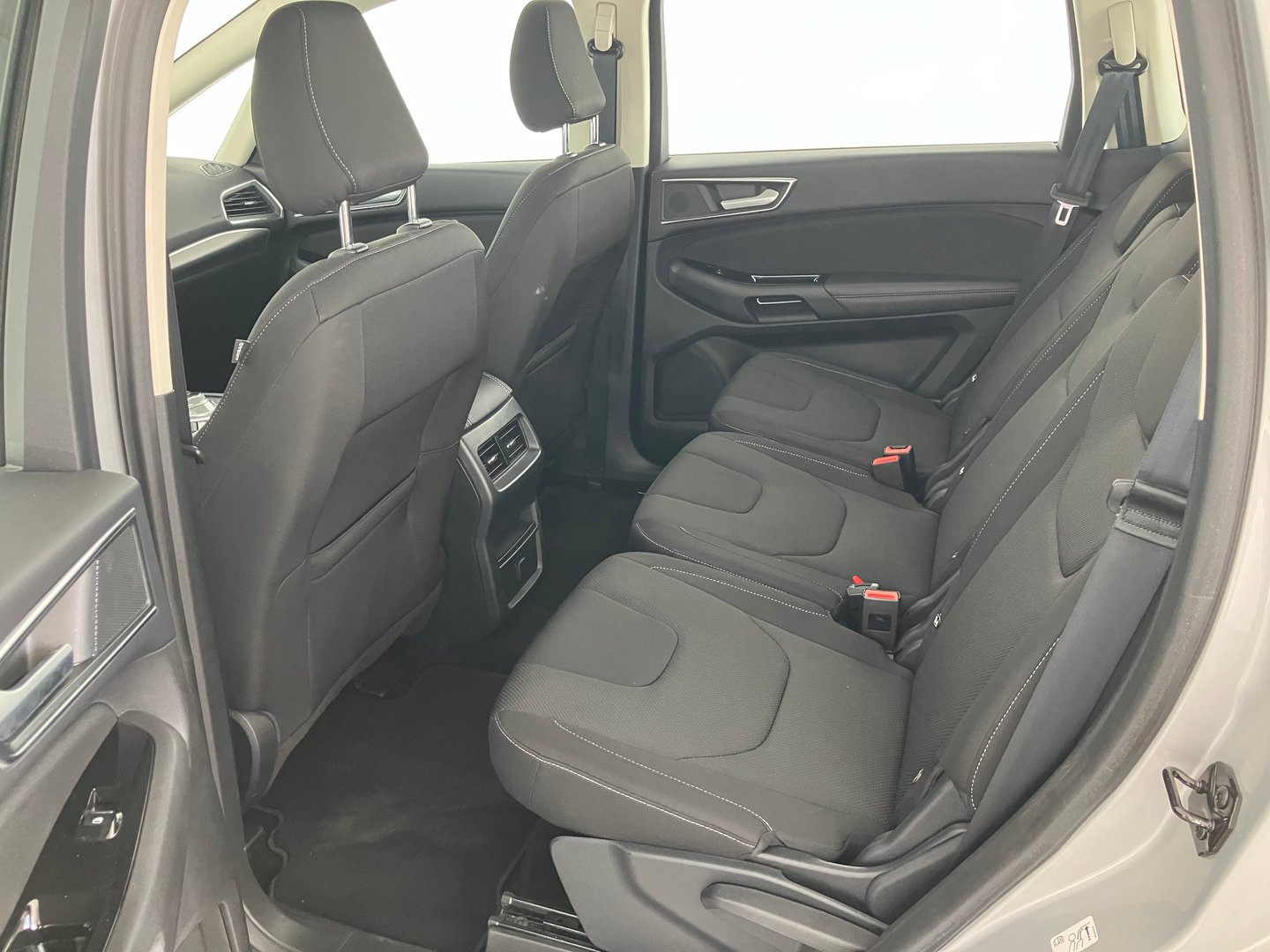 Ford S-MAX Titanium 2.0 EcoBlue SCR AWD Aut. | Bild 13 von 17