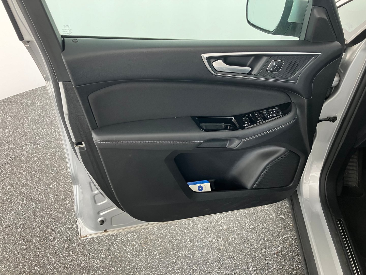 Ford S-MAX Titanium 2.0 EcoBlue SCR AWD Aut. | Bild 3 von 17