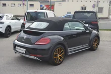 VW Beetle Cabriolet The Beetle Cabriolet Dune TSI in Deep Black Perleffekt