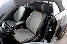 VW Beetle Cabriolet The Beetle Cabriolet Dune TSI in Deep Black Perleffekt