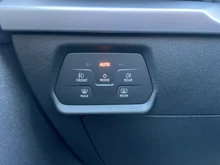 SEAT Leon FR 1.5 eTSI ACT DSG in Nacht-Schwarz Metallic