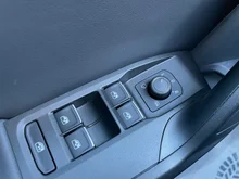 SEAT Leon FR 1.5 eTSI ACT DSG in Nacht-Schwarz Metallic