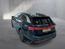 VW ID.7 Tourer Pro 210 kW Business - 77 kWh in Aquamarinblau