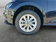 Škoda Kamiq Selection TSI in Black-Magic Perleffekt