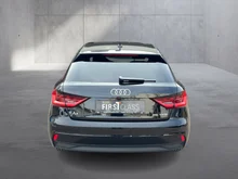 Audi A1 Sportback 25 TFSI intense in Mythosschwarz Metallic