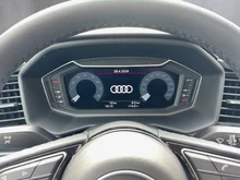 Audi A1 Sportback 25 TFSI intense in Mythosschwarz Metallic