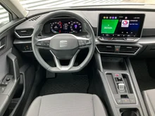 SEAT Leon SP Kombi Style Edition 1.5 eTSI DSG in Candy-Weiß