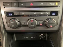 CUPRA Ateca 1.5 TSI DSG 150 in Panther-Schwarz Metallic