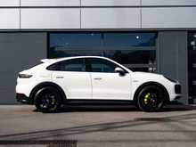 Porsche Cayenne E-Hybrid Coupé in weiß ab 08/2019