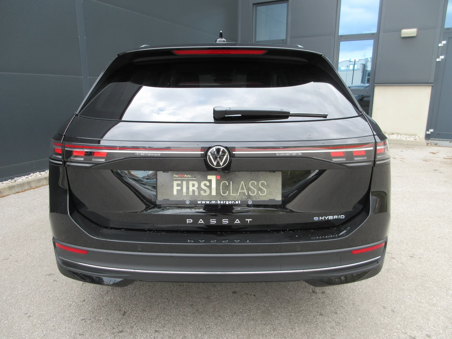 Bild eines Passat Variant Business eHybrid 150kW